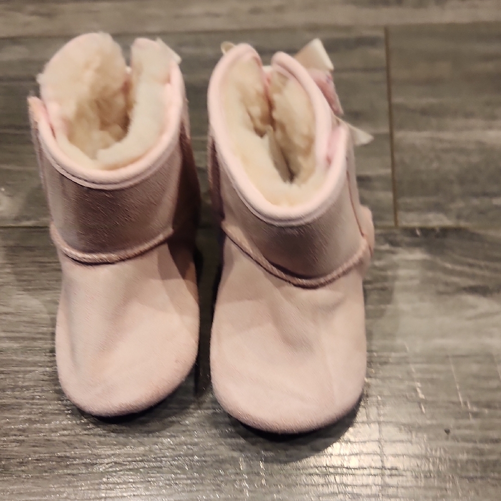 UGG 10184521 Pink Cozy Boots with Fleece Lining Kids Sz 04/05